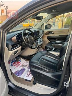 كرايسلر جراند فوياجر